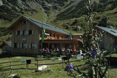 004-Rast an der Sarotlahuette